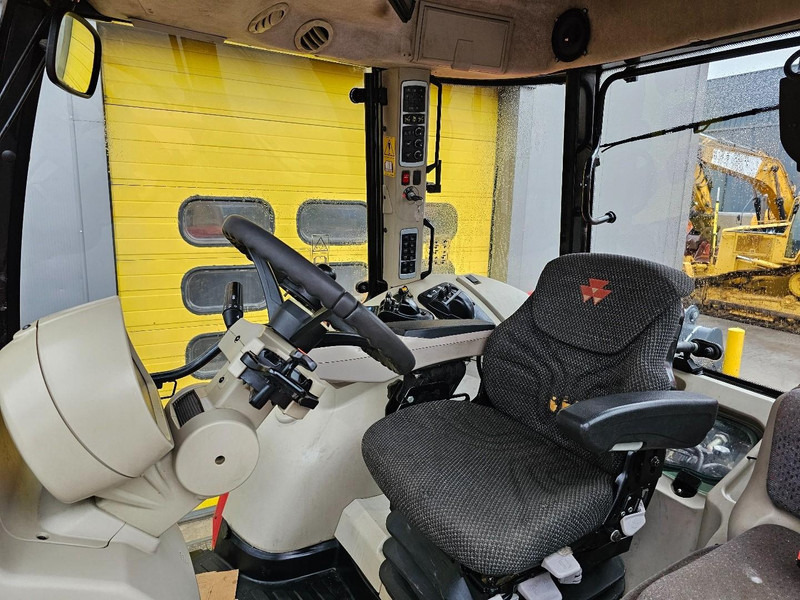 Traktor Massey Ferguson 7722 Dyna 6