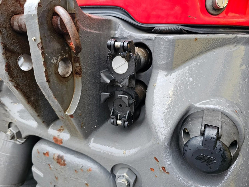 Traktor Massey Ferguson 7722 Dyna 6