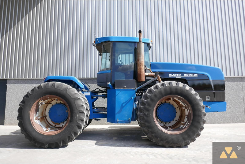 Traktor New Holland 9482