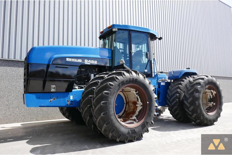 Traktor New Holland 9482