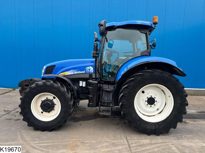 Traktor New Holland T6080