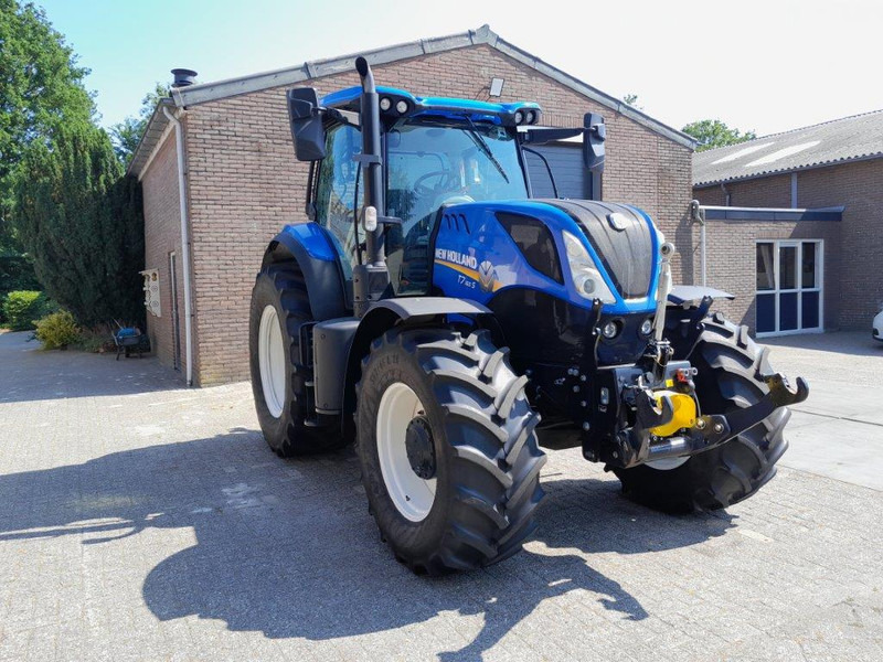 Traktor New Holland T7 165
