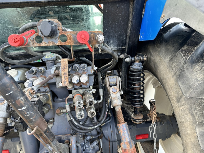 Traktor New Holland TM 115