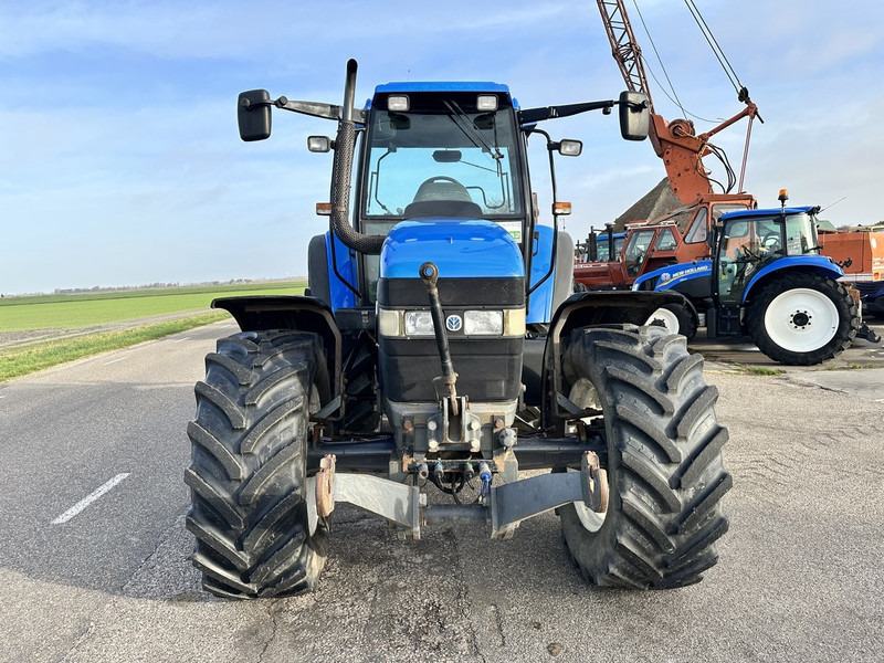 Traktor New Holland TM 115