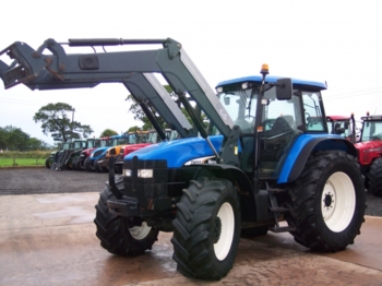 New Holland TM 155 - Traktor