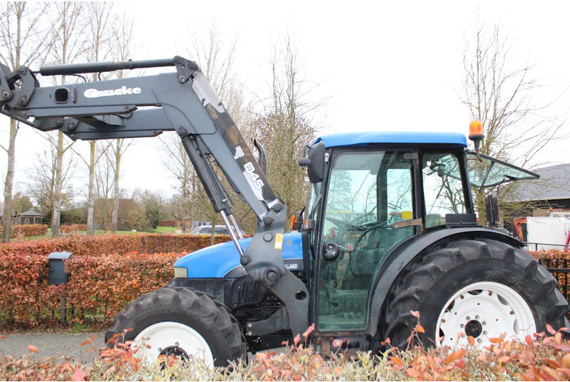 Traktor New Holland TN75S