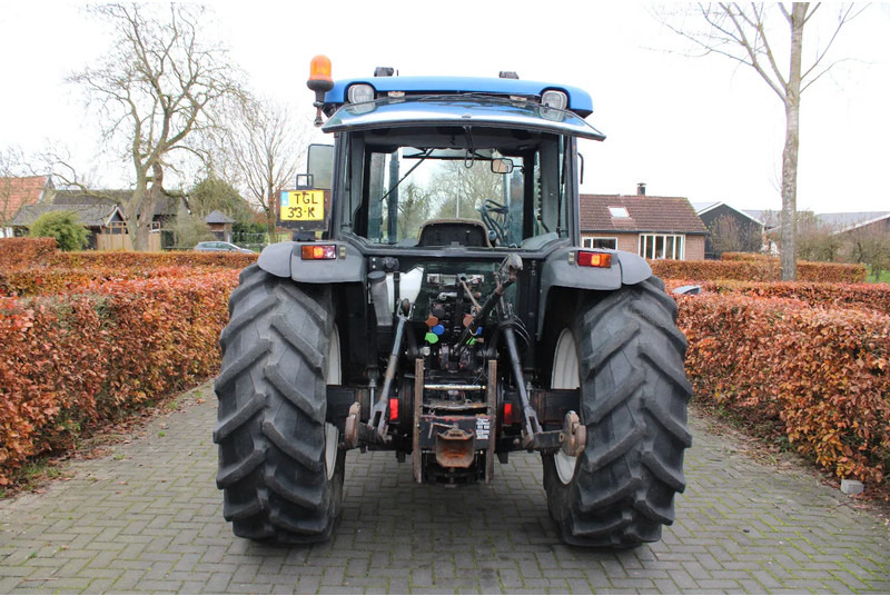 Traktor New Holland TN75S