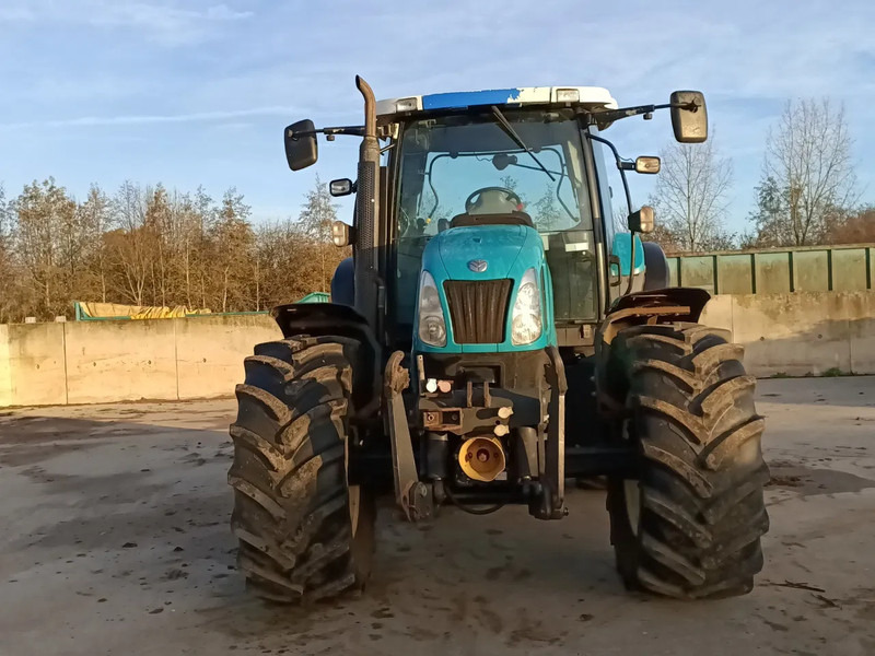 Traktor New Holland TS135A TS135A