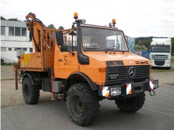 Unimog 1250 4x4 mit John Tirre Kran 11.2m TOP ZUSTAND! - Landmaschine