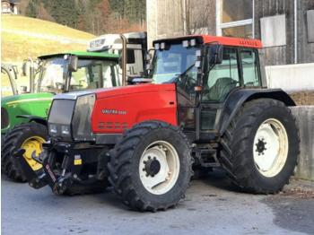 Traktor Valtra 8400 + fh: das Bild 1