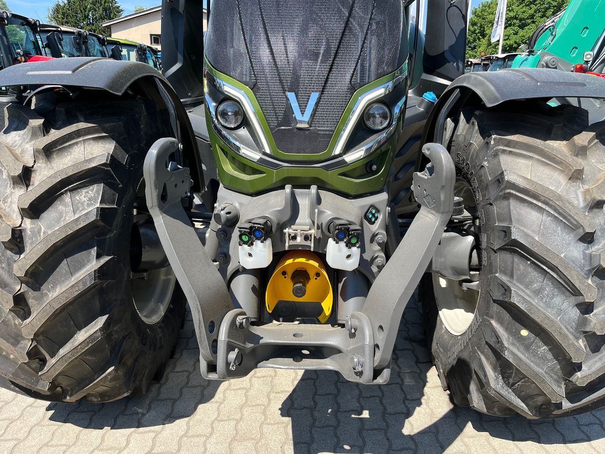 Traktor Valtra T175: das Bild 8