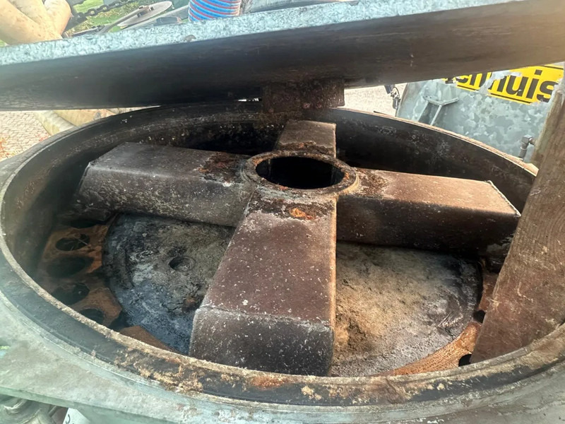 Landmaschine Veenhuis VMB 7500 + bemester slootsmid