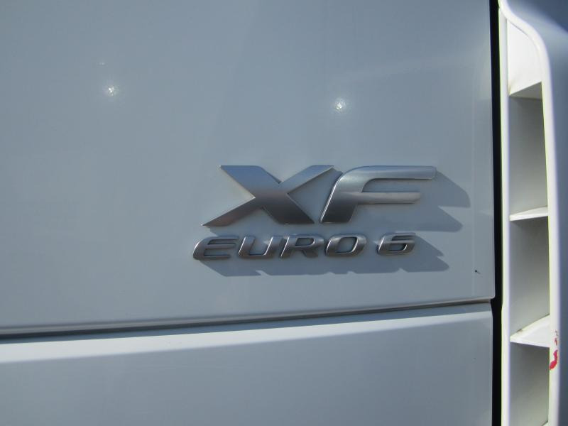 Sattelzugmaschine DAF XF105 460