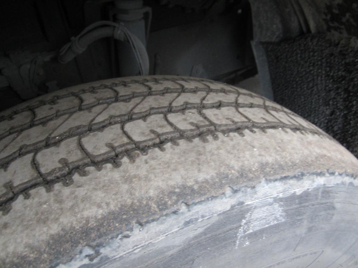 Sattelzugmaschine DAF XF105 460