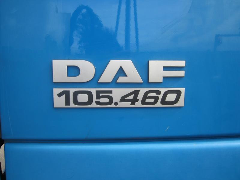 Sattelzugmaschine DAF XF105 460