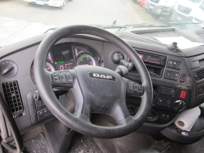 Sattelzugmaschine DAF XF105 460