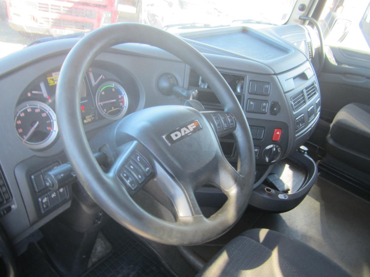 Sattelzugmaschine DAF XF105 460