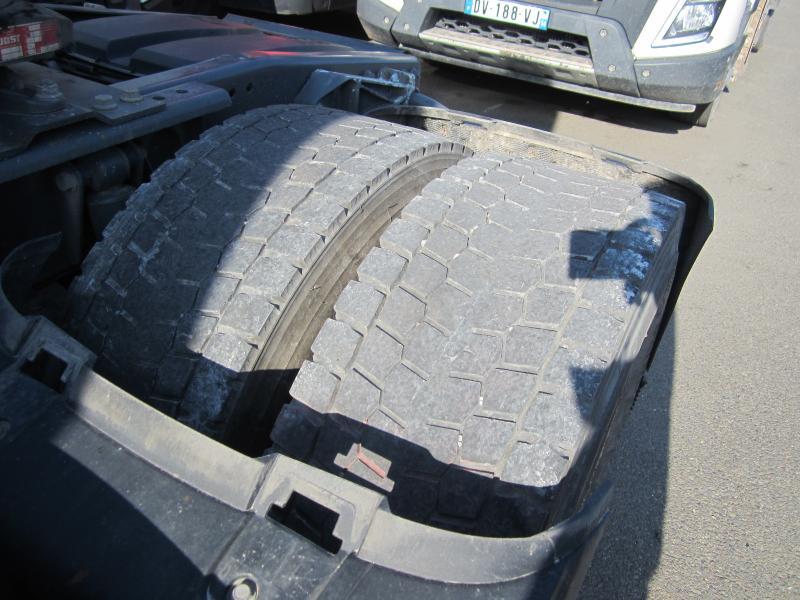 Sattelzugmaschine DAF XF105 460