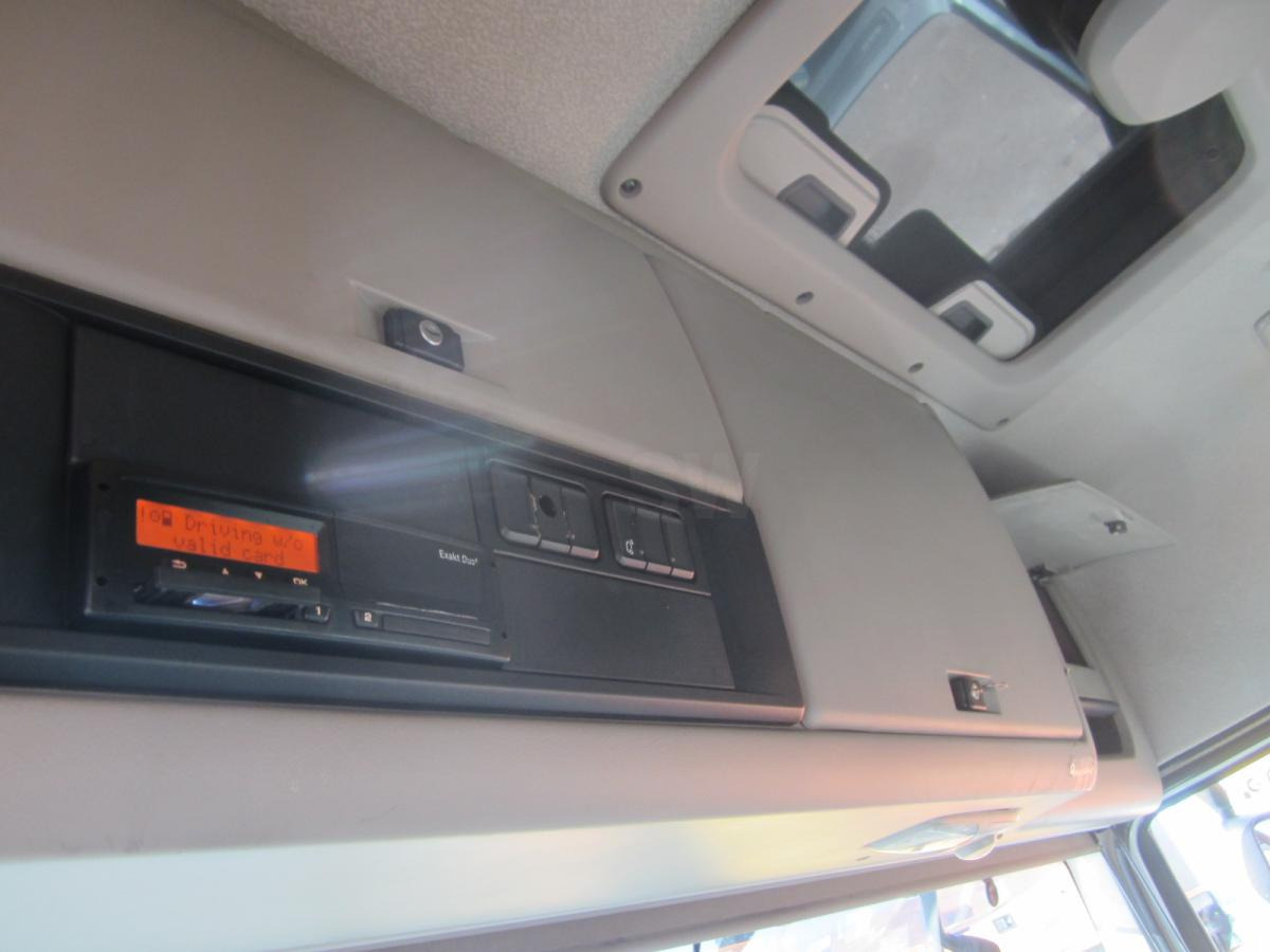 Sattelzugmaschine DAF XF105 460