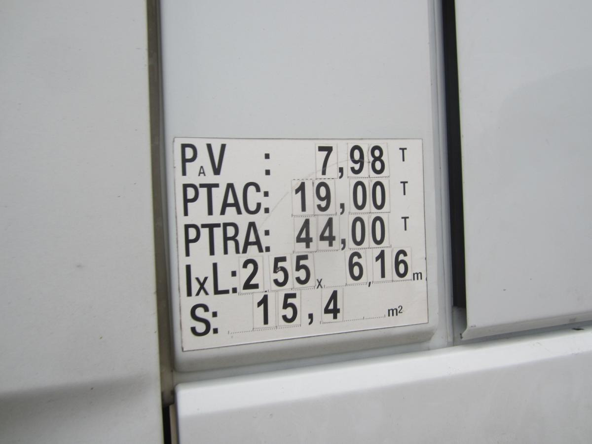 Sattelzugmaschine DAF XF105 460