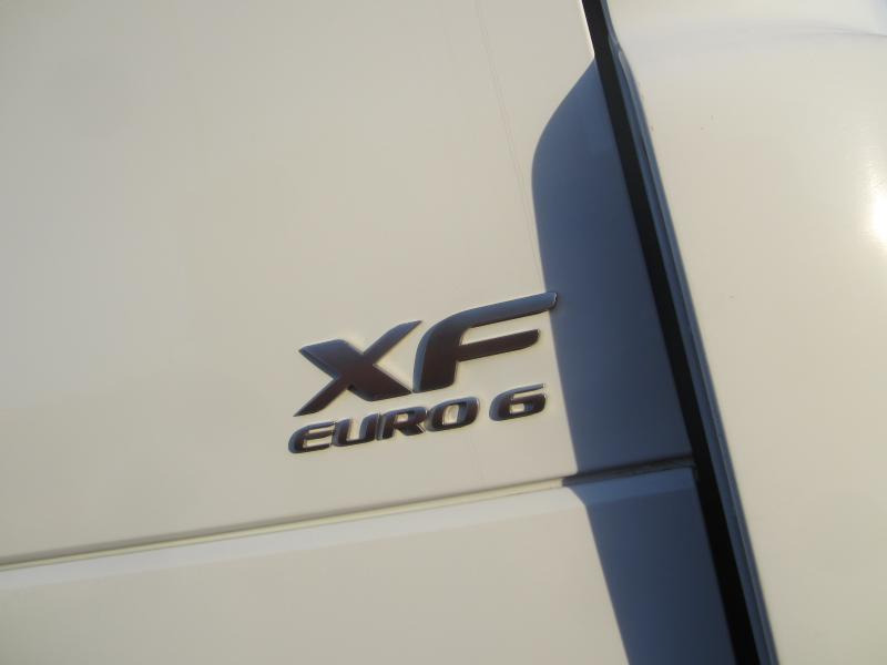 Sattelzugmaschine DAF XF105 460