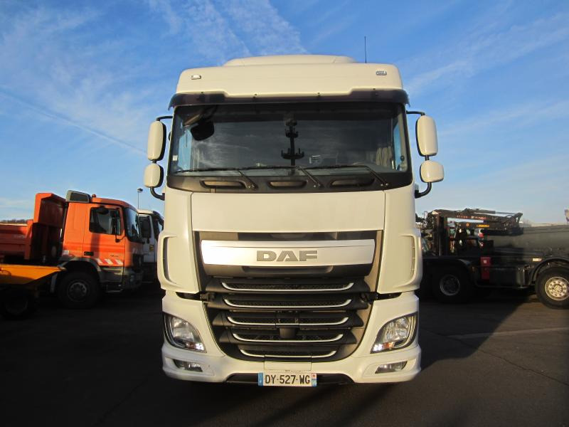 Sattelzugmaschine DAF XF105 460