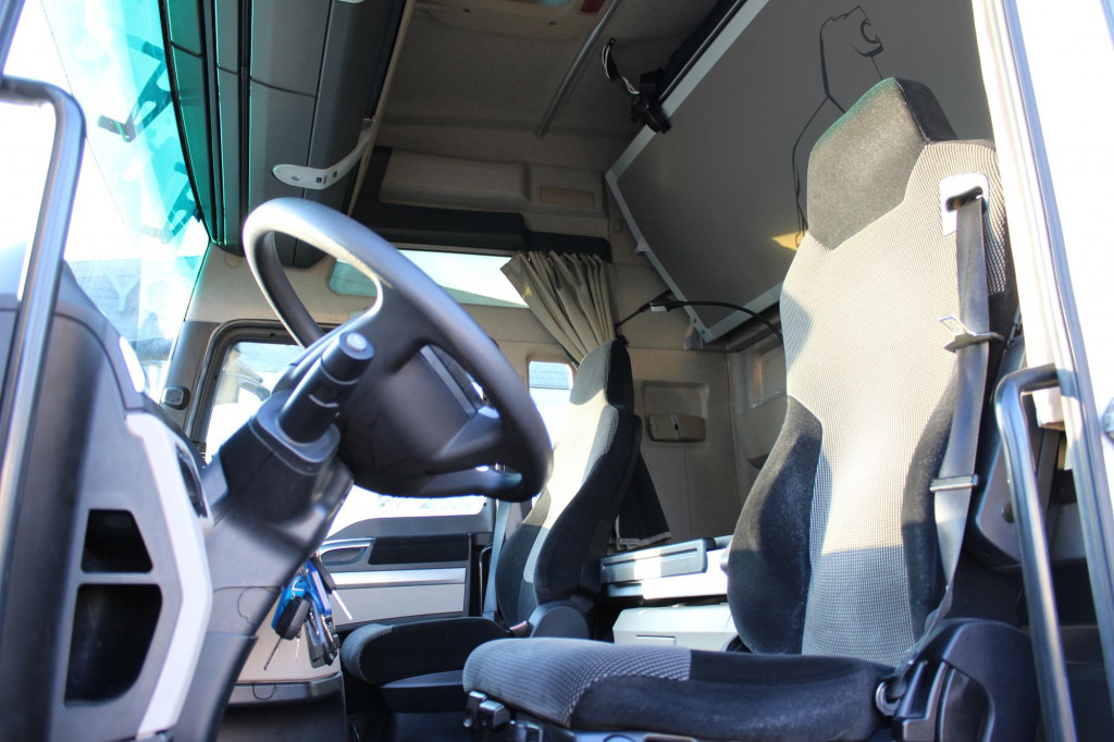 Sattelzugmaschine MAN TGX 18.510 E6 XXL Retarder Kühlbox Navi