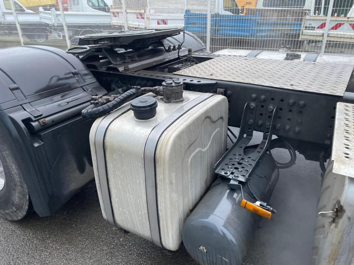 Sattelzugmaschine Mercedes Actros 1845