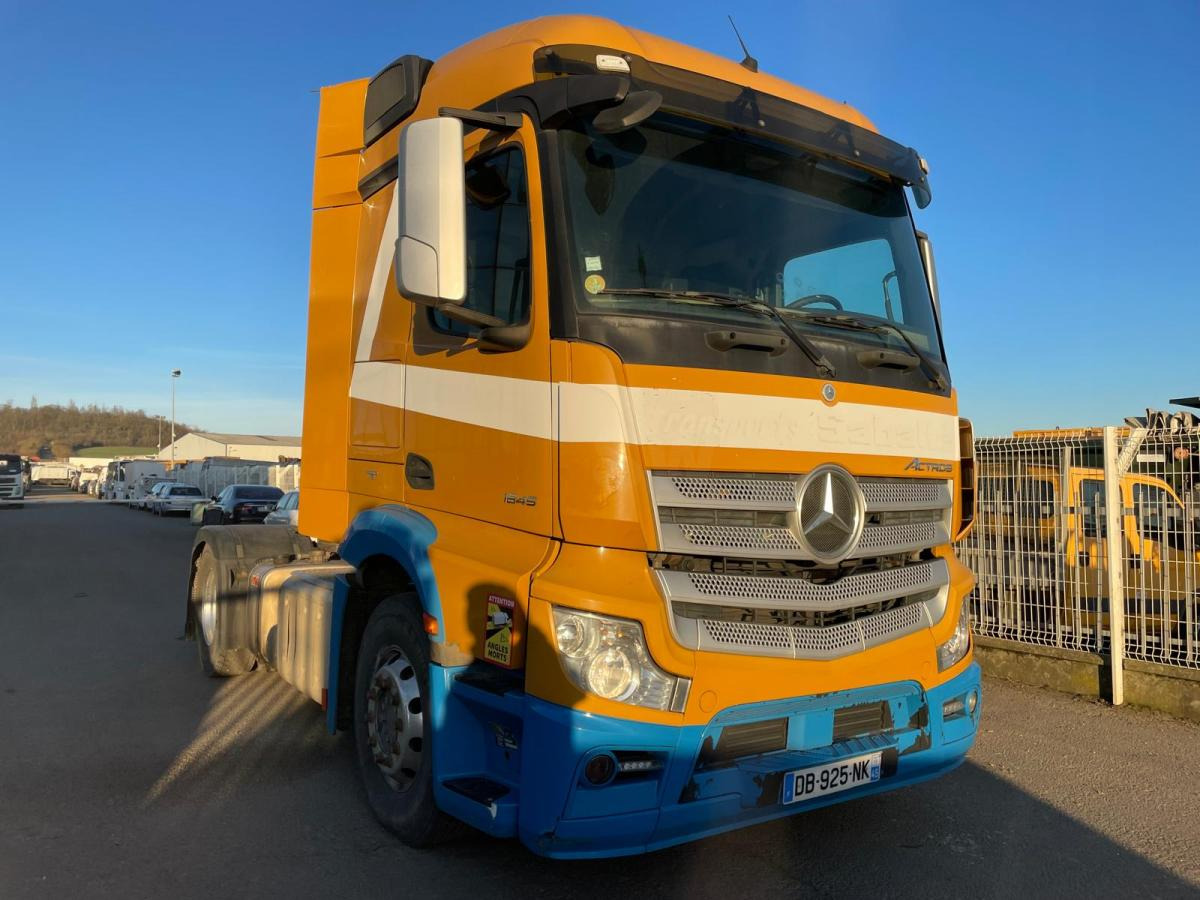 Sattelzugmaschine Mercedes Actros 1845