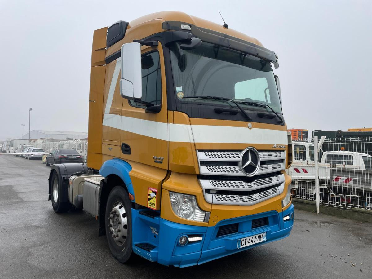 Sattelzugmaschine Mercedes Actros 1845
