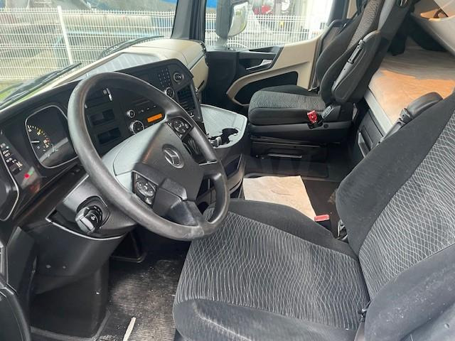 Sattelzugmaschine Mercedes Actros 1845