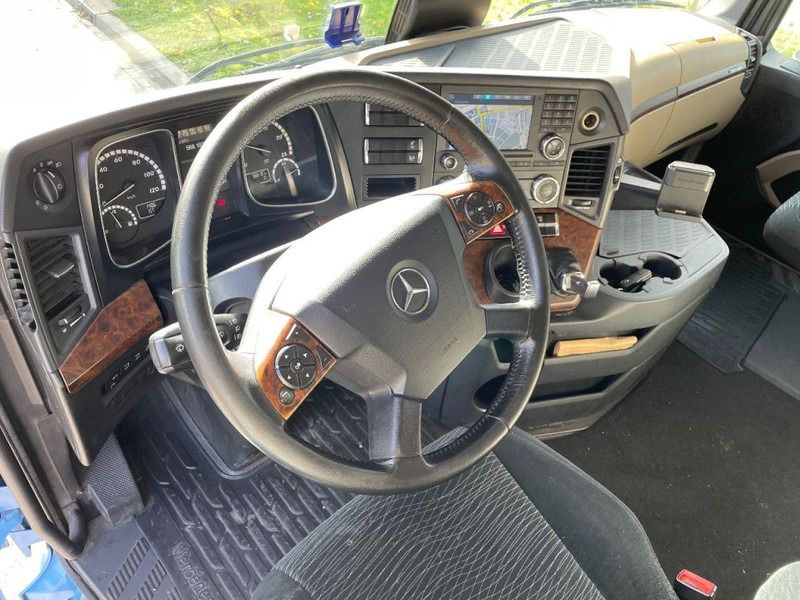 Sattelzugmaschine Mercedes-Benz Actros 1845 4x4 2017: das Bild 8