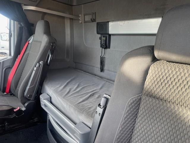 Sattelzugmaschine Renault Gamme T 460