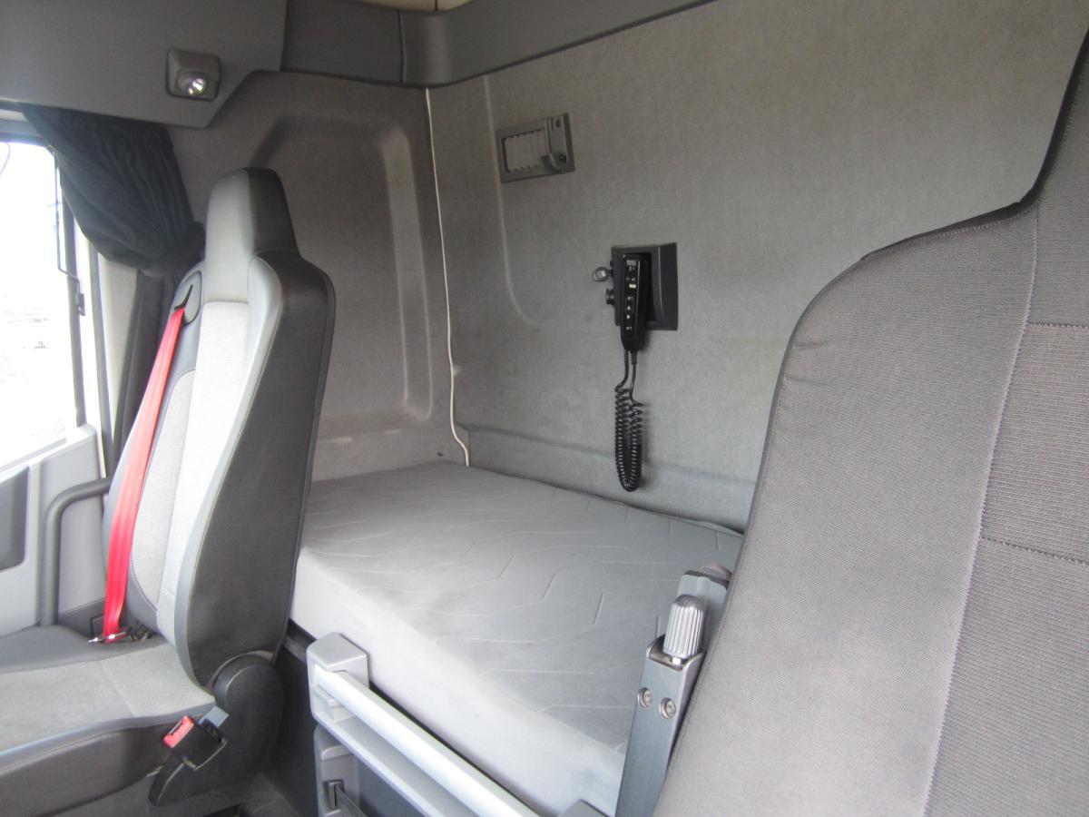 Sattelzugmaschine Renault T-Series 480