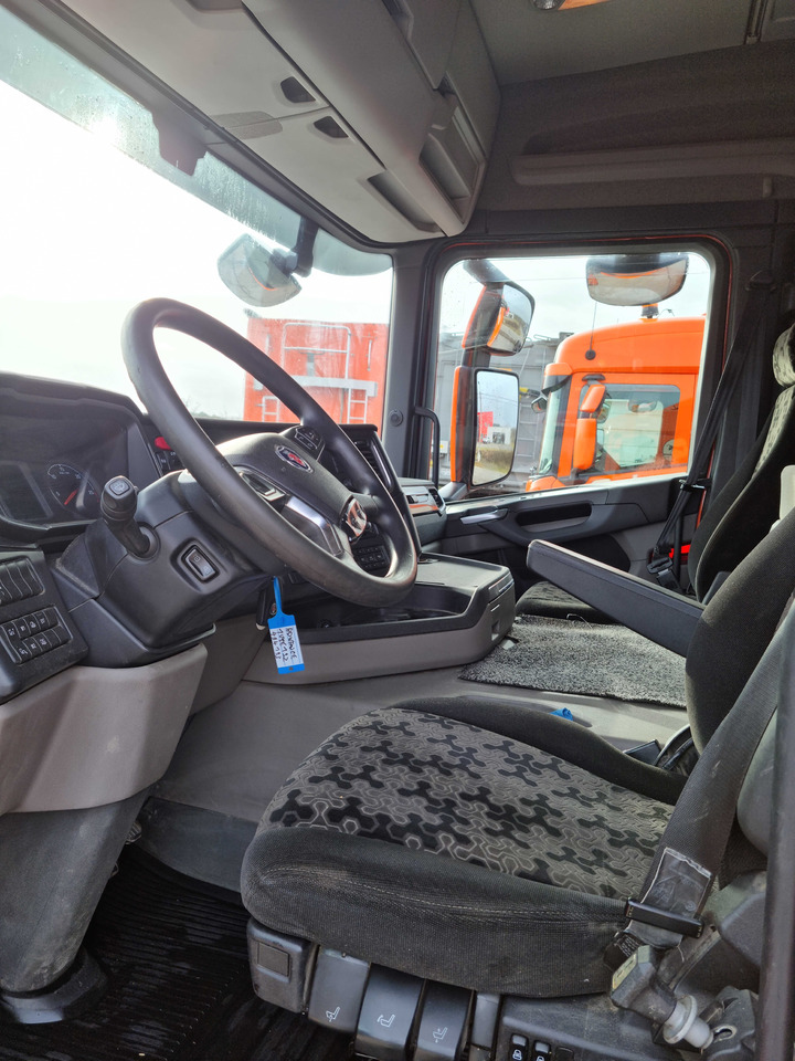 Sattelzugmaschine Scania G450: das Bild 8