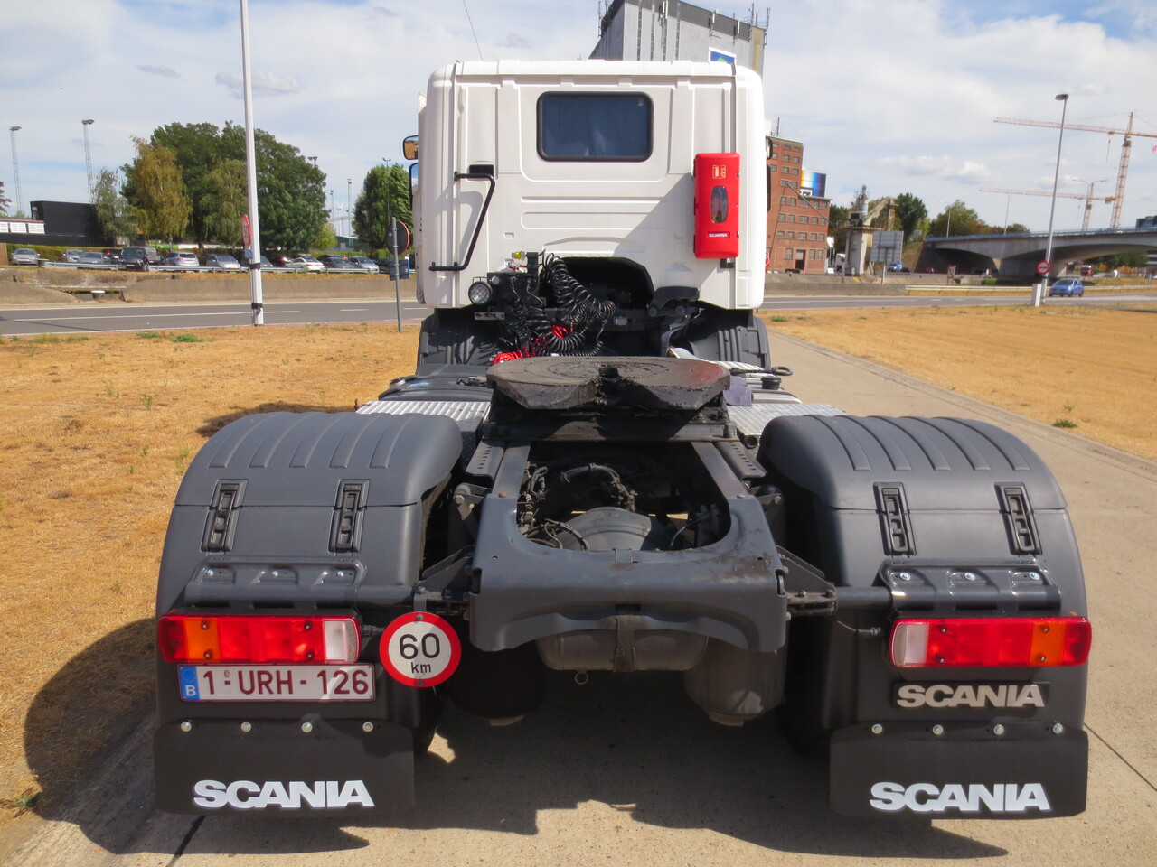 Sattelzugmaschine Scania P420: das Bild 9
