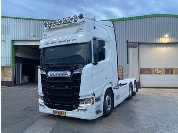 Sattelzugmaschine Scania R660 V8 NGS R660 6x4 with only 36.000km !!!!!: das Bild 1