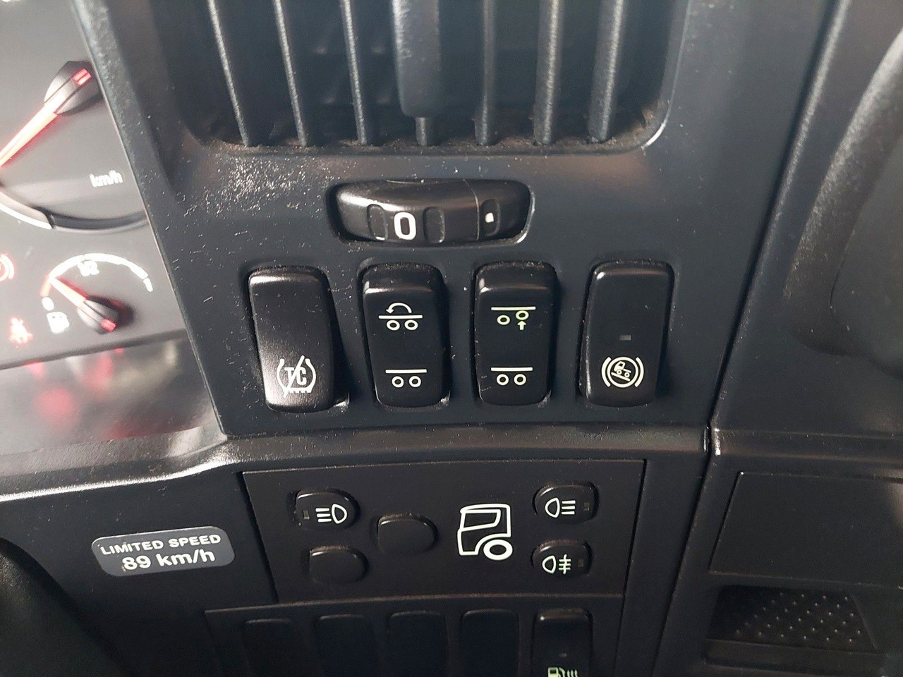 Sattelzugmaschine Scania R 440 LA6X2/4MNA