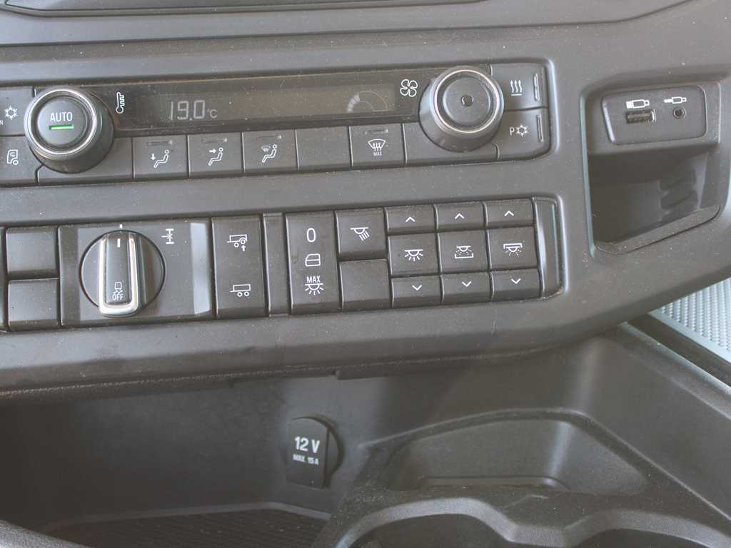 Sattelzugmaschine Scania S520 V8, LOWDECK, RETARDER, NAVIGATION