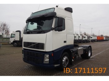 Sattelzugmaschine Volvo FH13.400 Globetrotter - ADR: das Bild 1