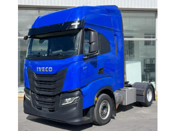 IVECO Sattelzugmaschine