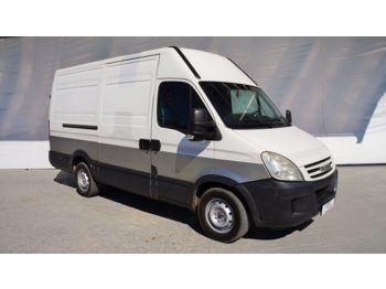 Koffer Transporter Iveco Daily 35S14GV/3.0  CNG/ MITTLE: das Bild 1