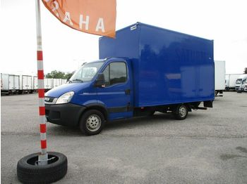 Koffer Transporter Iveco Daily 35S14 hydraulickým čelem 8 palet: das Bild 1