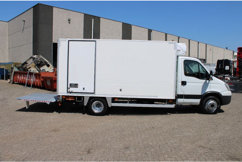 Kühltransporter Iveco Daily 65 C18 + CARRIER + LIFT: das Bild 4