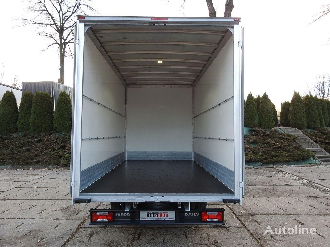 Koffer Transporter IVECO Daily 35C14 Koffer