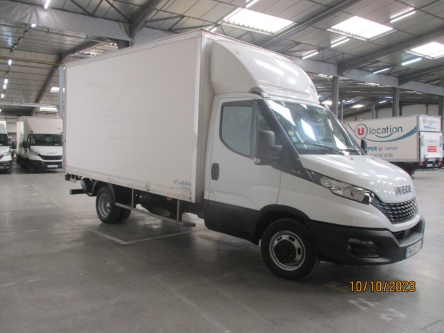 Koffer Transporter IVECO Daily 35C16H Koffer/LBW