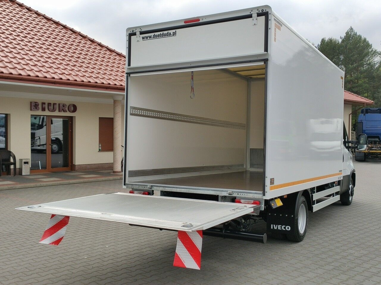 Koffer Transporter IVECO Daily 35C16 V