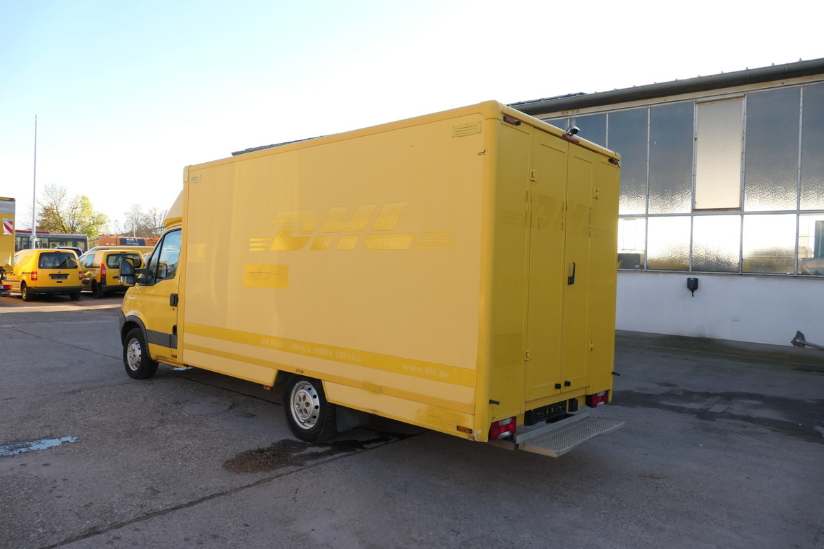 Koffer Transporter IVECO Daily 35 S11 C30C AUTOMATIK KAMERA MAXI Regale D