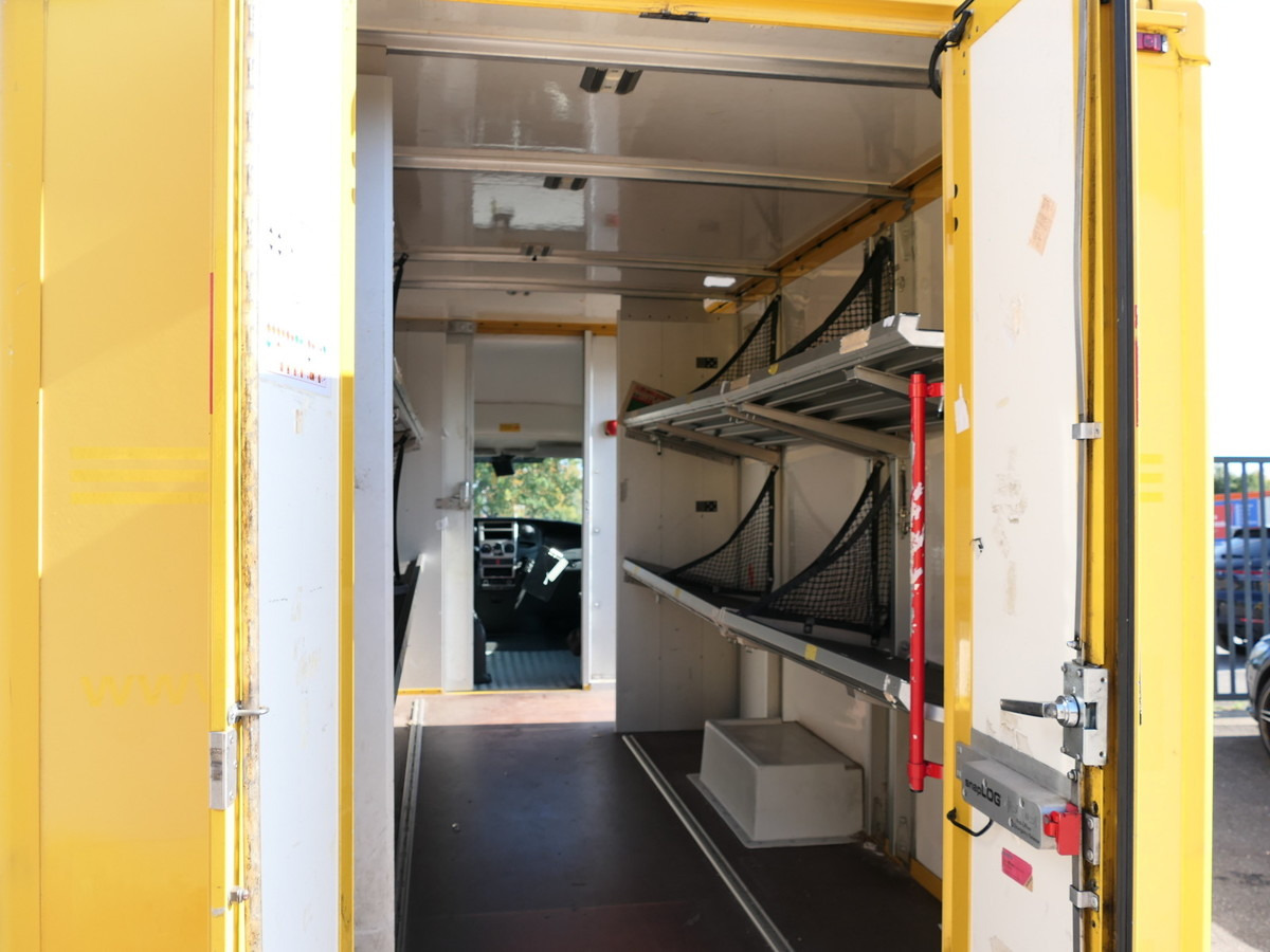 Koffer Transporter IVECO Daily 35 S11 C30C AUTOMATIK KAMERA MAXI Regale L