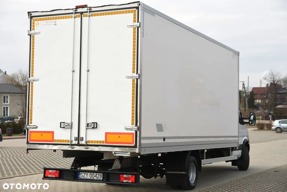 Koffer Transporter Iveco DAILY 70C17 6,1metra  KONTENER  Salon Polska